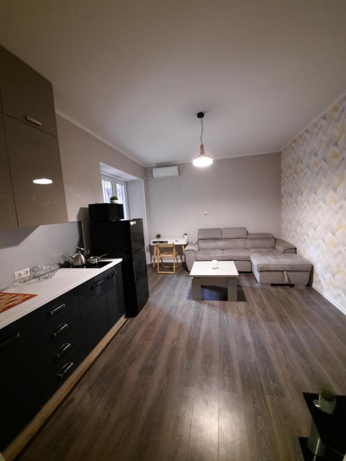 Futuristic 1 Bedroom Apartment Next To Vake Park Tbilisi Bagian luar foto